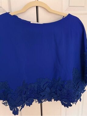 Mac Duggal Cobalt Blue Lace-Hem Crop Top